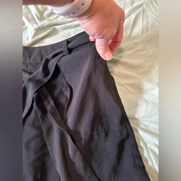 A New Day Women's Size Small Black High-Rise Utility Paperbag Shorts - Picture 6 of 12